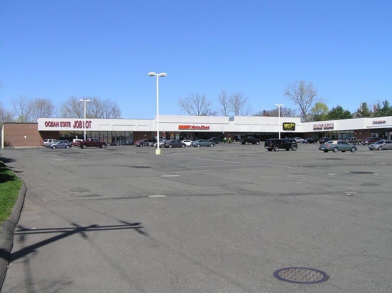 1820 Main St, Windsor Locks, CT 06096 Retail for Lease