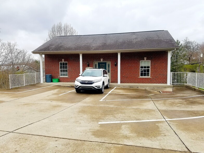 2521 Anderson Rd, Crescent Springs, KY for lease - Building Photo - Image 2 of 4