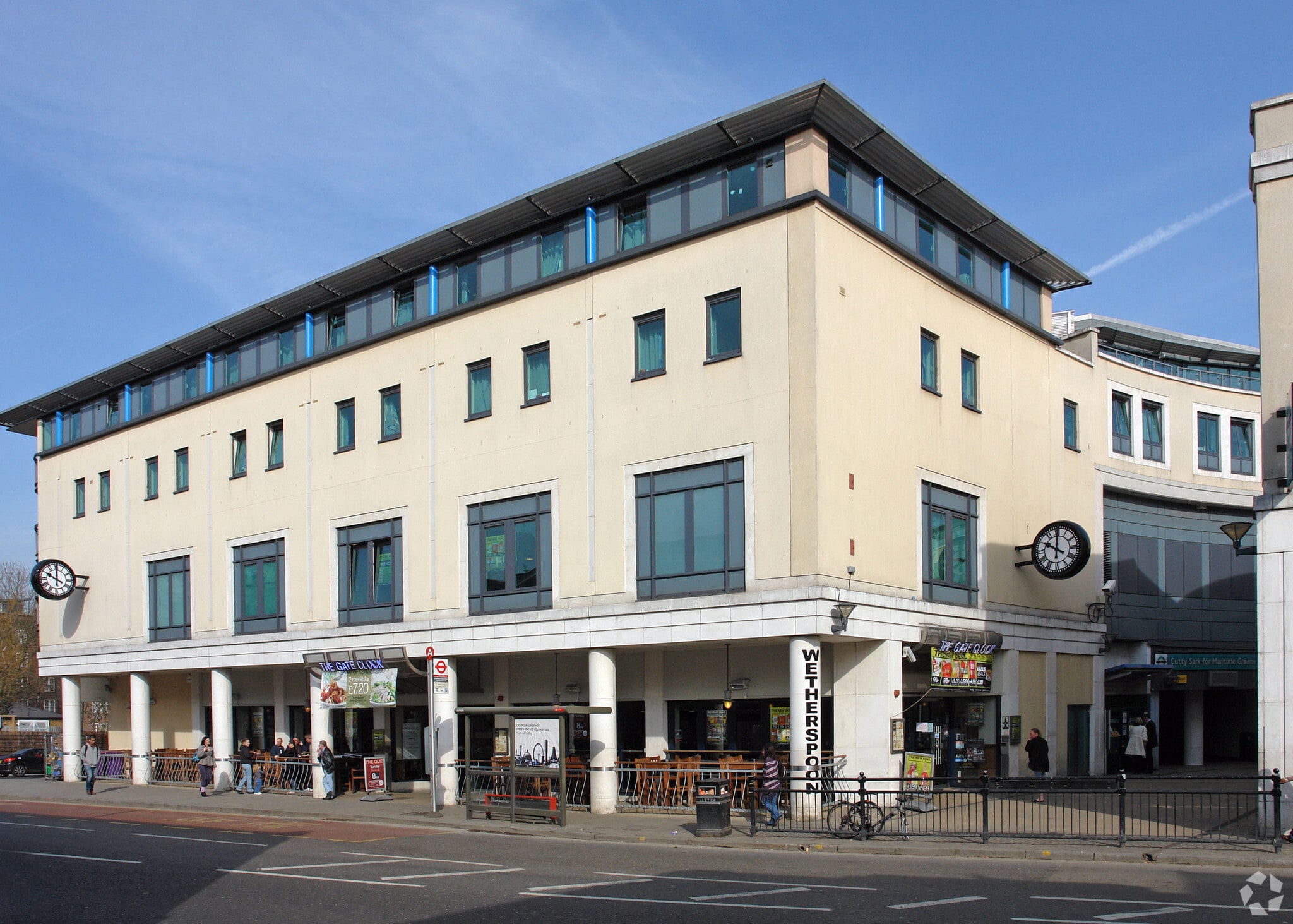 1-5 Crescent Arcade, London for sale Building Photo- Image 1 of 1