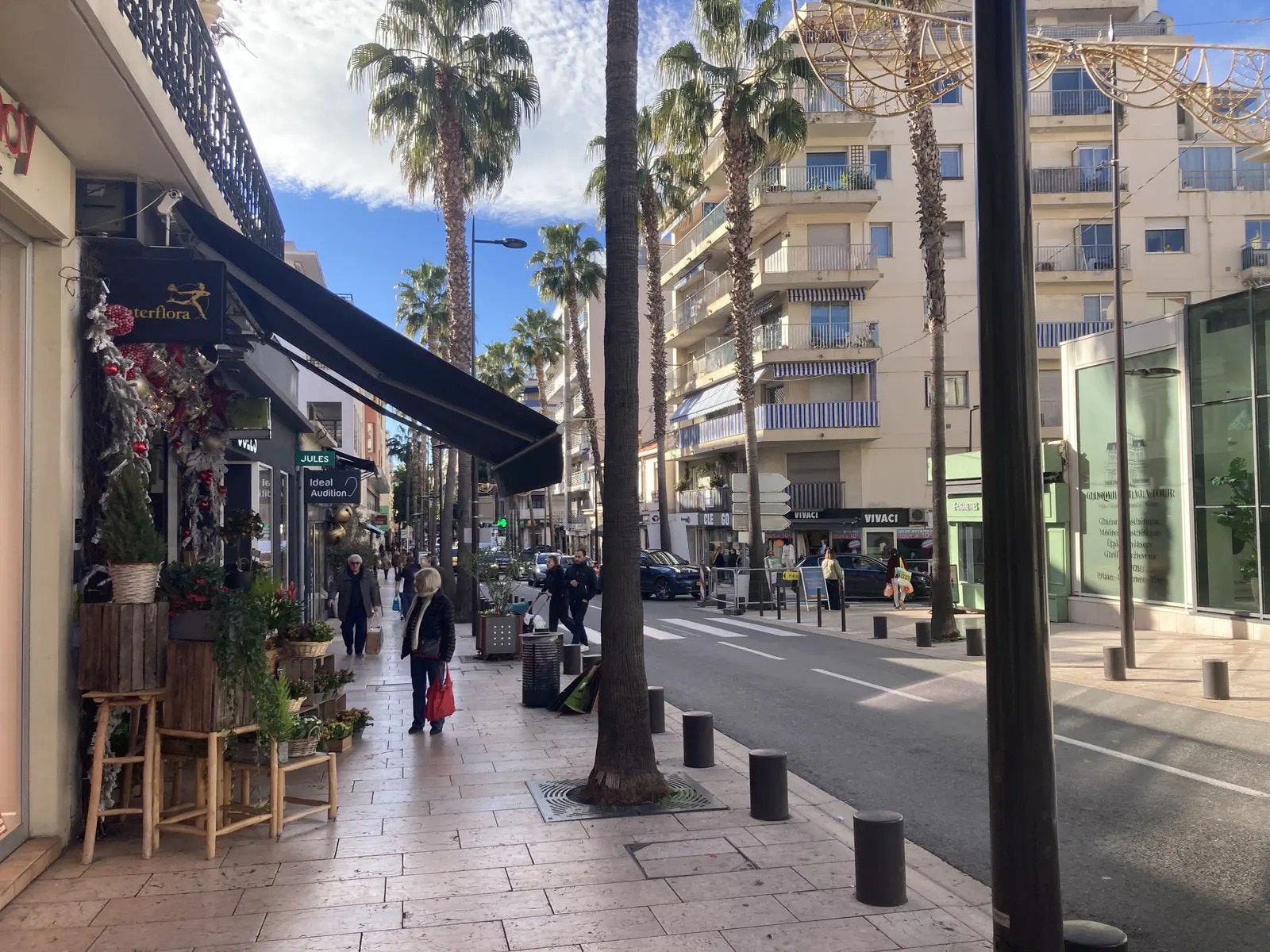 Retail in Antibes for lease Building Photo- Image 1 of 3