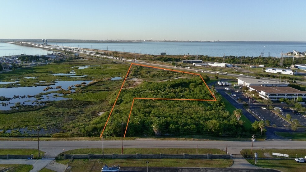 8626 Teichman Rd, Galveston, TX for sale - Building Photo - Image 1 of 17