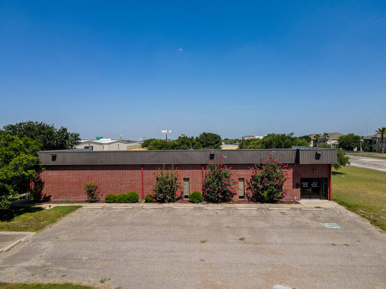 3425 Twin River, Corpus Christi, TX for lease - Building Photo - Image 3 of 17