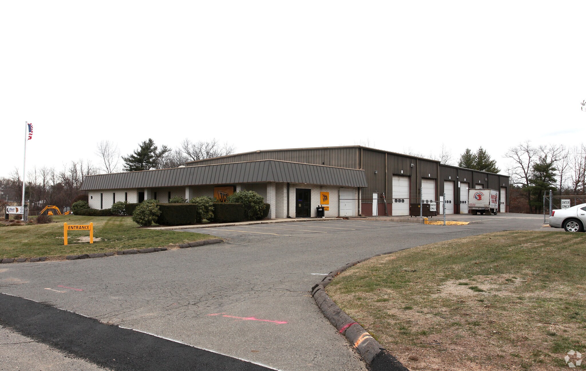 9 Belden Rd, Bloomfield, CT for sale Primary Photo- Image 1 of 1