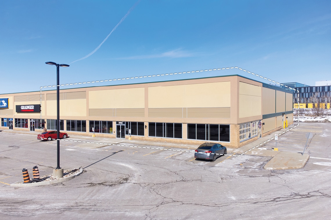 3020 Hawthorne Rd, Ottawa, ON for lease Building Photo- Image 1 of 43