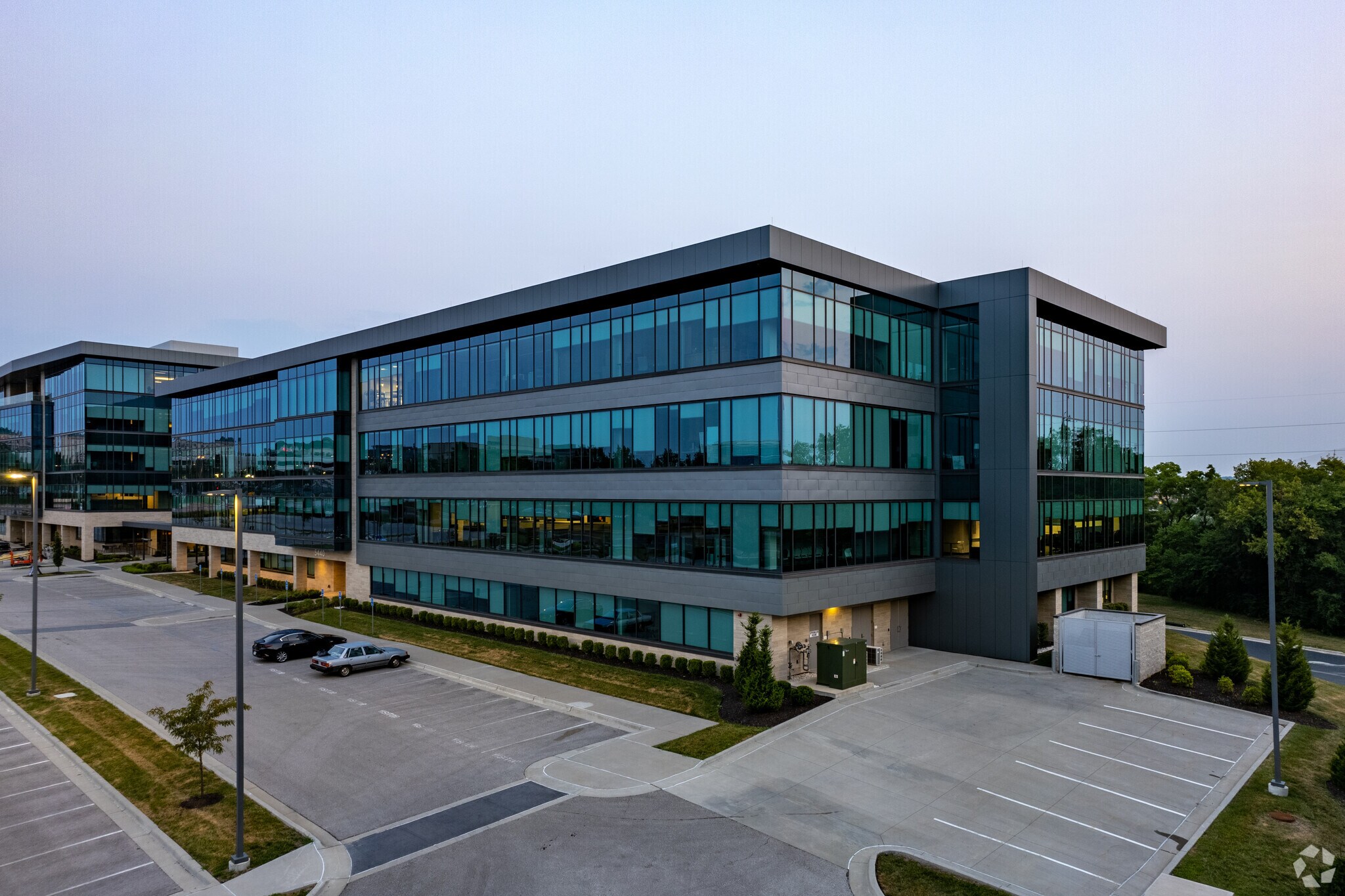 5440 W 110th St, Overland Park, KS 66211 Creative Campus Building