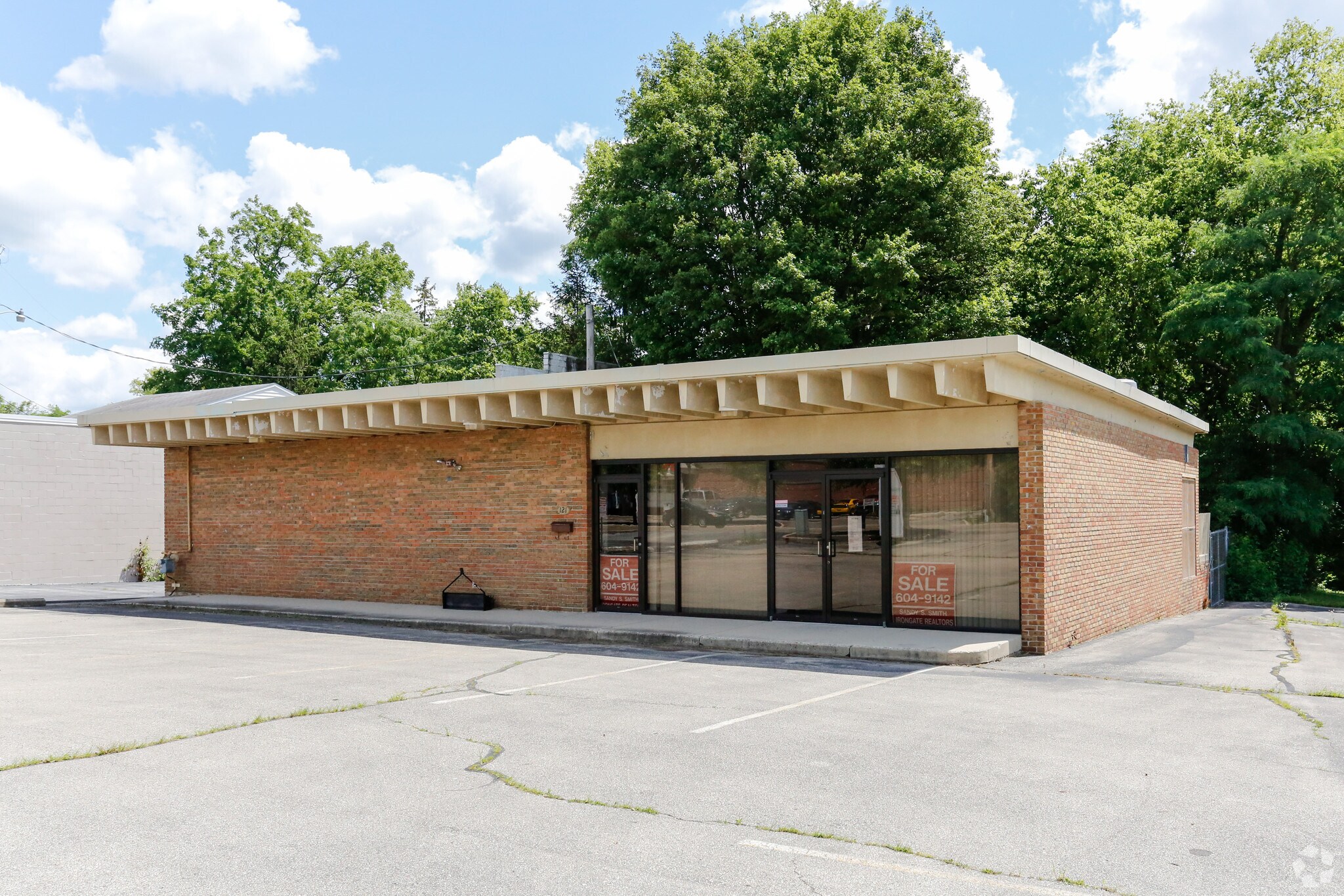 121 S Main St, Union, OH for sale Primary Photo- Image 1 of 1