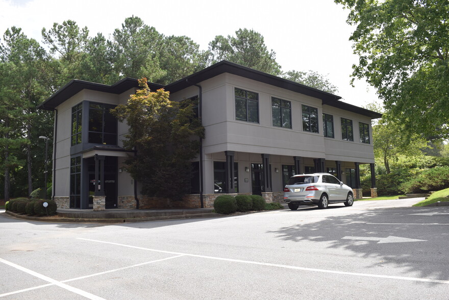 4168 Abbotts Bridge Rd, Duluth, GA for sale - Building Photo - Image 3 of 5