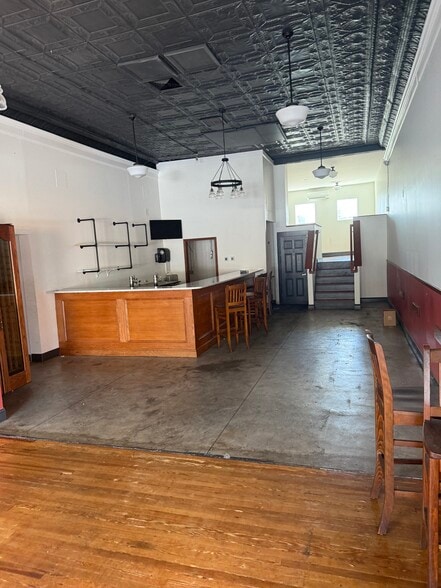 114 E Main St, Forest City, NC for sale - Building Photo - Image 3 of 18