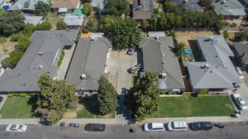 3323 E Terrace Ave, Fresno, CA 93703