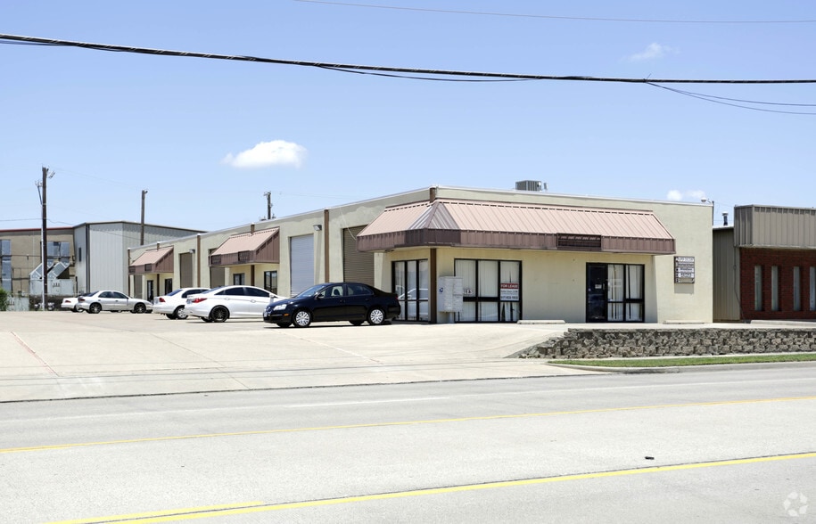 2405 W Arkansas Ln, Arlington, TX for sale - Primary Photo - Image 1 of 1