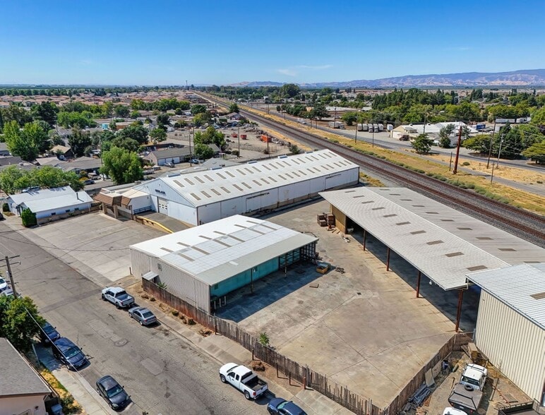 South Jefferson Street portfolio of 4 properties for sale on LoopNet.com - Building Photo - Image 3 of 23