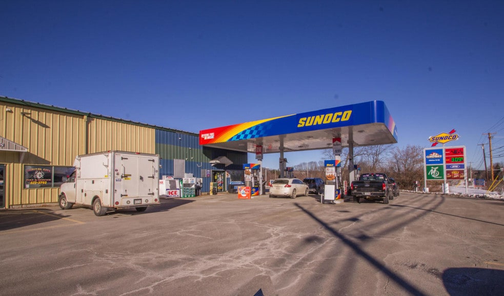 240 Riverside Dr, Augusta, ME 04330