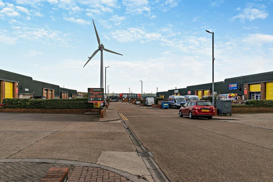 1 Manor Rd, Erith for lease - Building Photo - Image 3 of 7