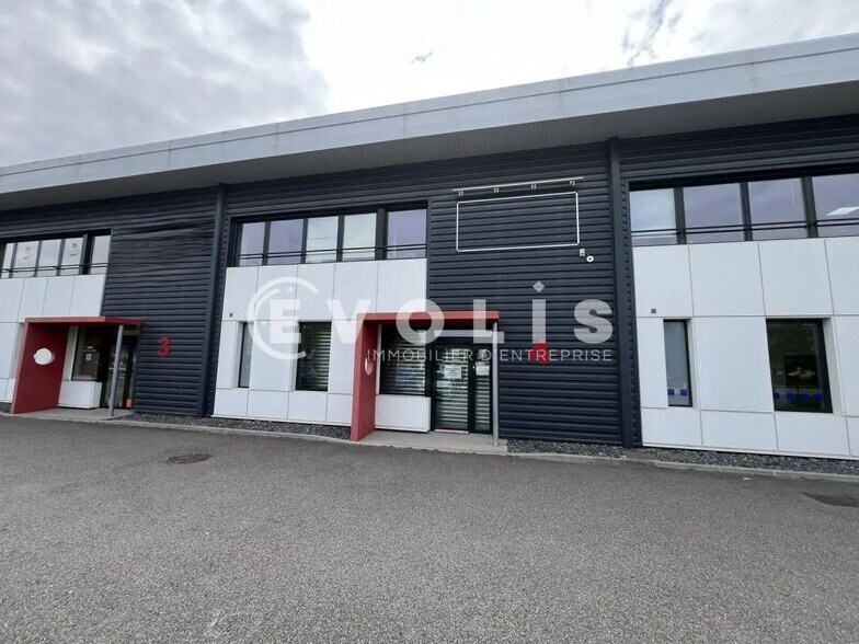 13 Rue De Savoie, Saint-Quentin-Fallavier for lease - Building Photo - Image 2 of 27