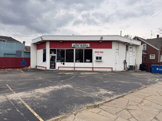 More details for 720 Lincoln Way E, Massillon, OH - Retail for Sale