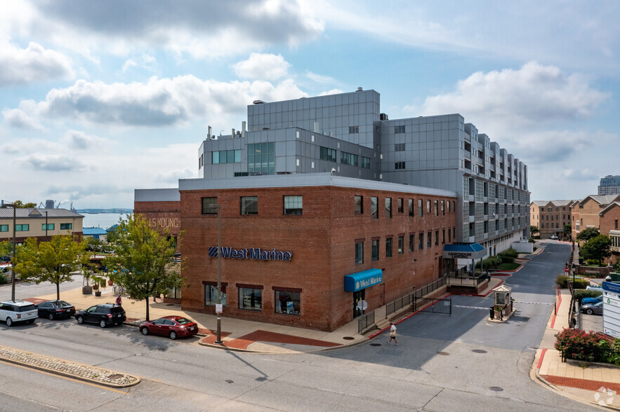 2700-2800 Lighthouse Pt E, Baltimore, MD for lease - Building Photo - Image 2 of 7