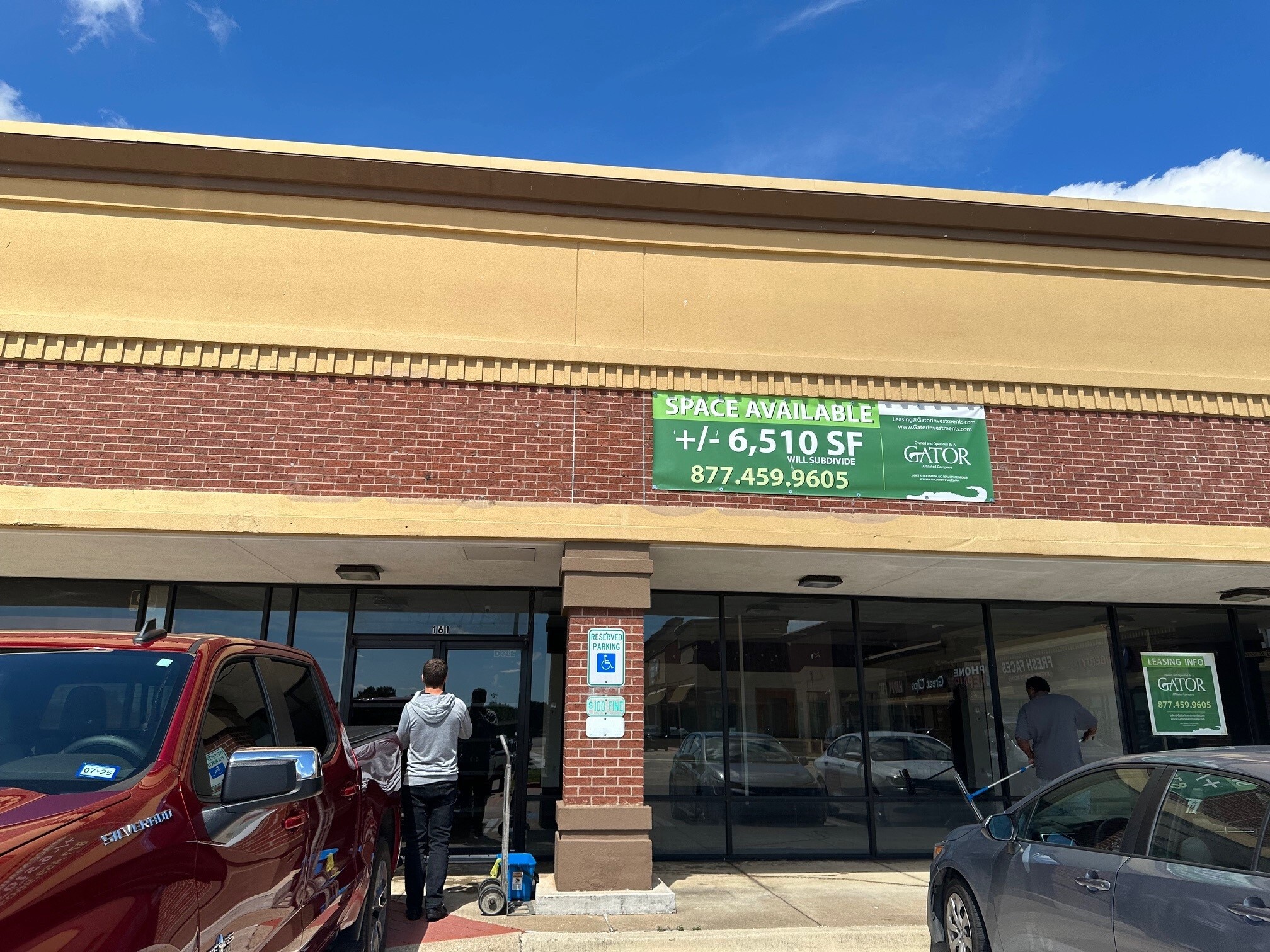 2101-2113 Harwood Rd, Bedford, TX for lease Building Photo- Image 1 of 4