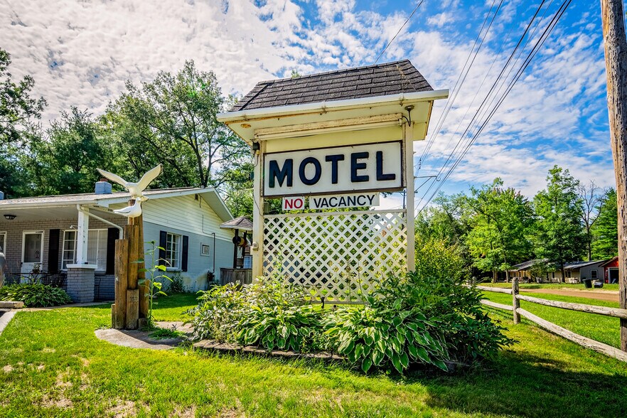 5341 Acorn Ln, Prescott, MI for sale - Building Photo - Image 1 of 1