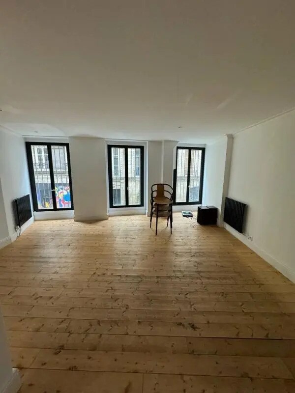 Location Bureaux 173 m² - Photo 1
