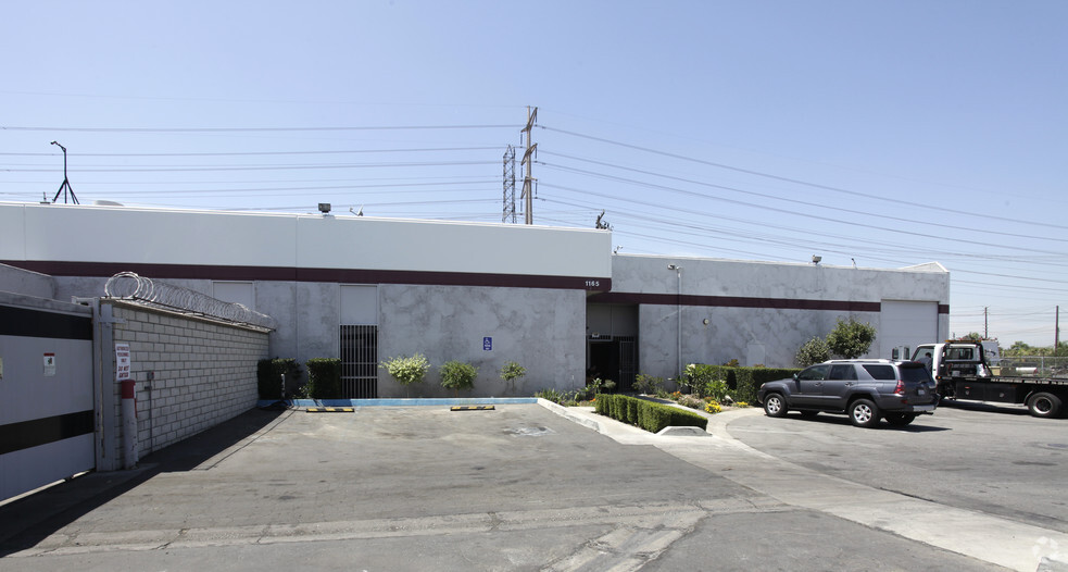 1165 N Knollwood Cir, Anaheim, CA for lease - Building Photo - Image 3 of 3