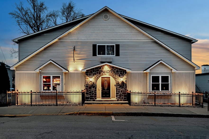 12 McGillis Ave, Lake George, NY for sale - Building Photo - Image 1 of 1