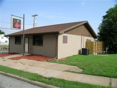 821 W College St, Springfield, MO for sale - Primary Photo - Image 1 of 1