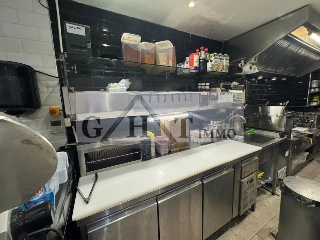 Retail in Antibes for lease Interior Photo- Image 1 of 8