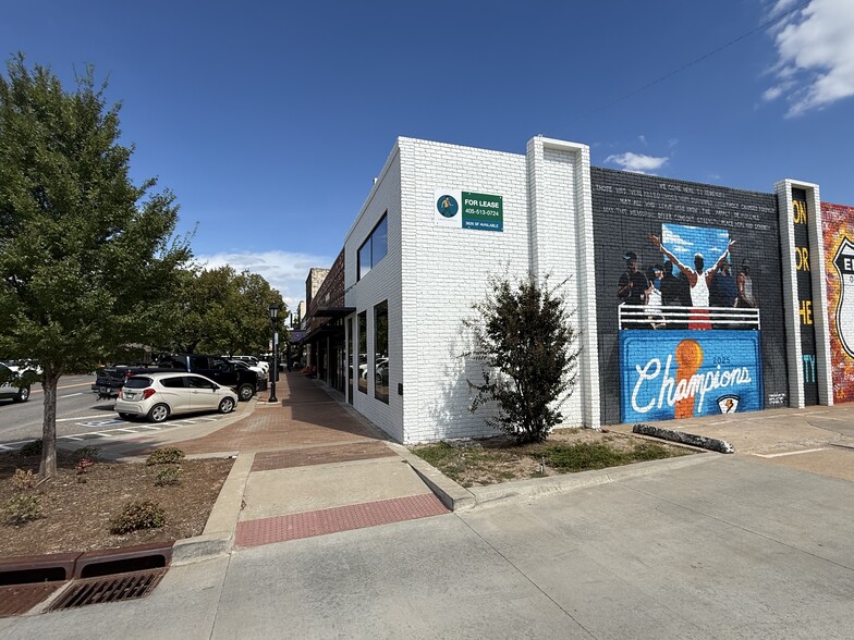 116 S Broadway, Edmond, OK for lease - Building Photo - Image 3 of 17