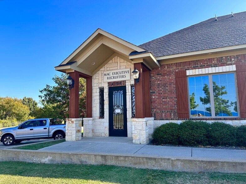 7000 Parkwood Blvd, Frisco, TX for lease - Building Photo - Image 1 of 4