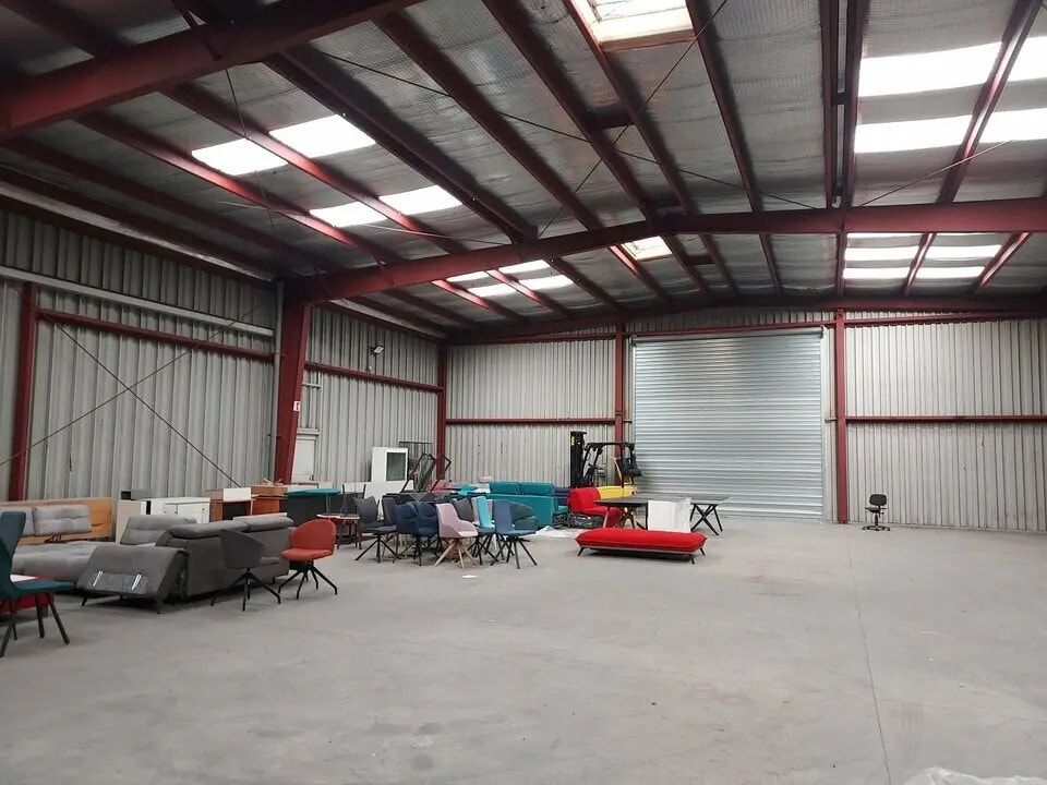 Industrial in Vitrolles for lease Interior Photo- Image 1 of 6