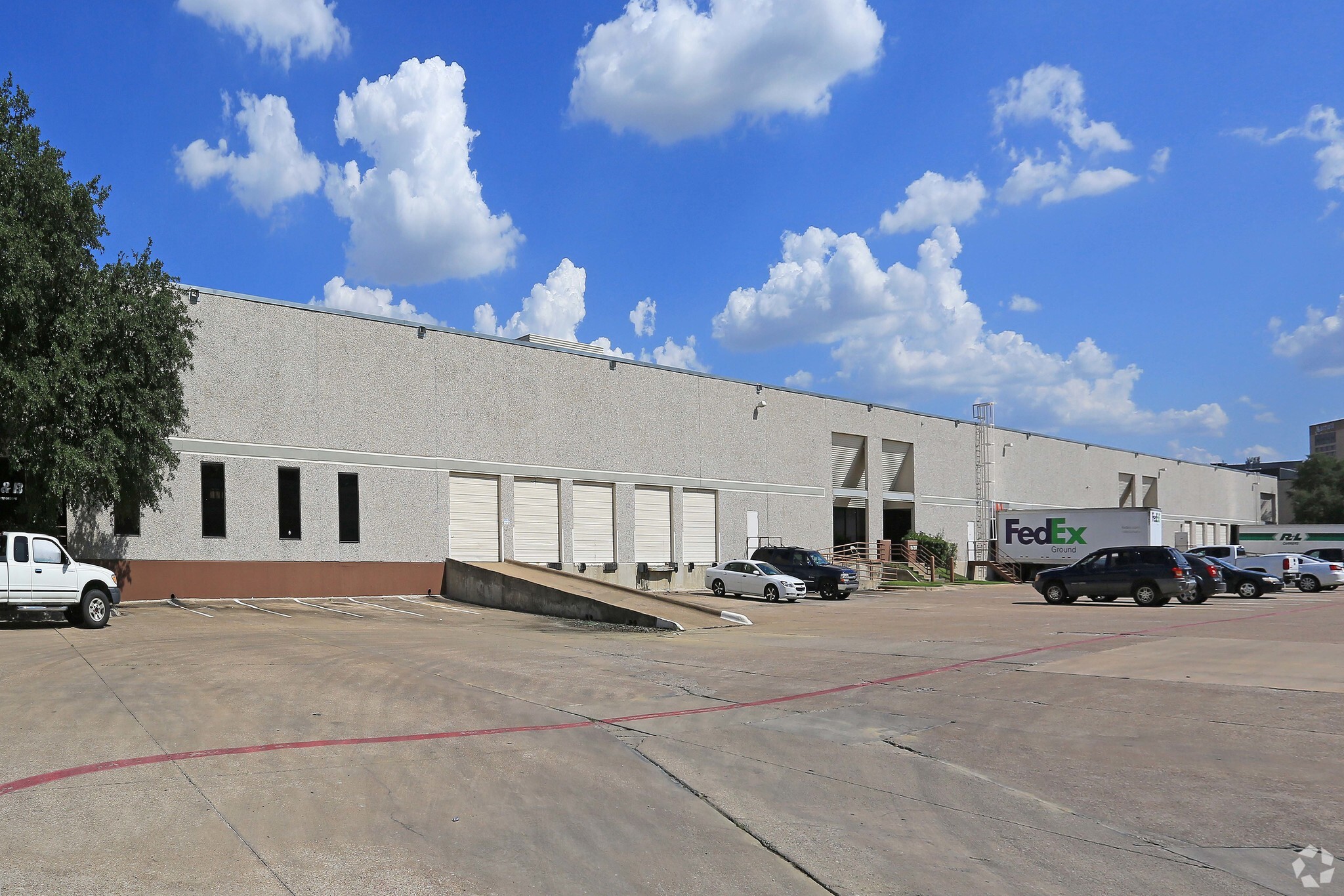 87248732 N Royal Ln, Irving, TX 75063 Freeport II