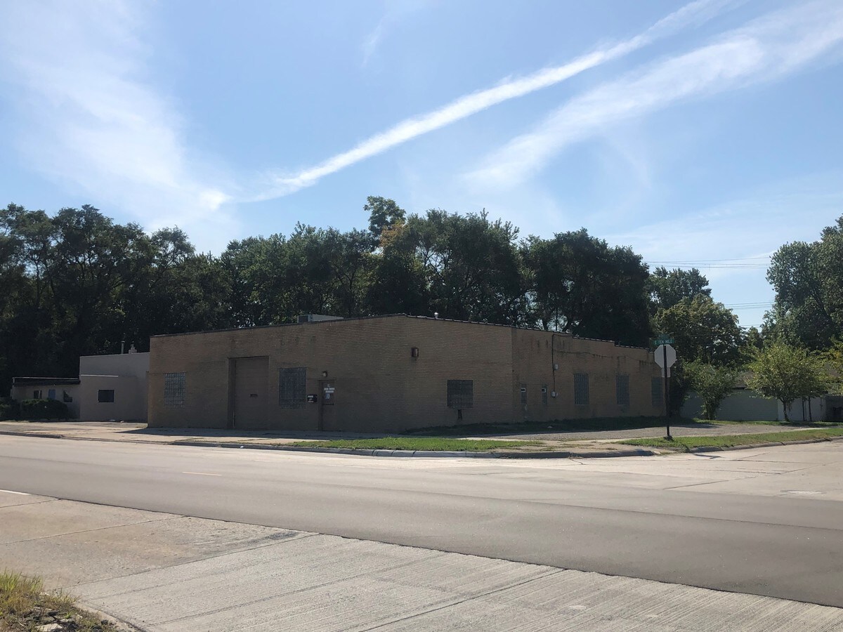 510 E 10 Mile Rd, Hazel Park, MI 48030