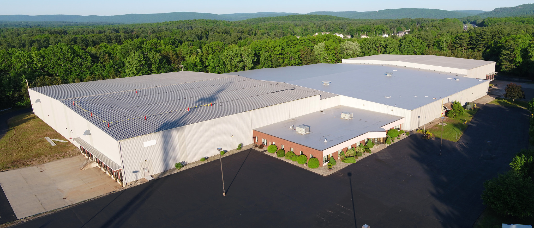 70 Turnpike Industrial Rd, Westfield, MA for sale Building Photo- Image 1 of 1