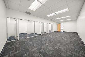 13020 Yukon Ave, Hawthorne, CA for lease Interior Photo- Image 2 of 11