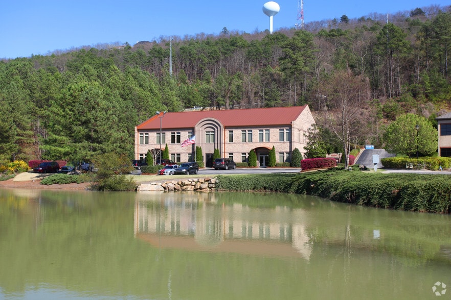 4000 Eagle Point Corporate Dr, Birmingham, AL 35242