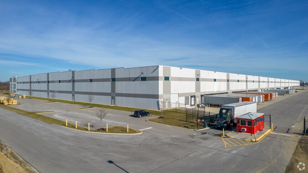 7145 Rickenbacker Pky W, Columbus, OH for sale - Primary Photo - Image 1 of 1