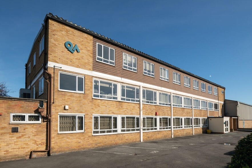 17 West Vale, Leeds for lease - Building Photo - Image 1 of 5