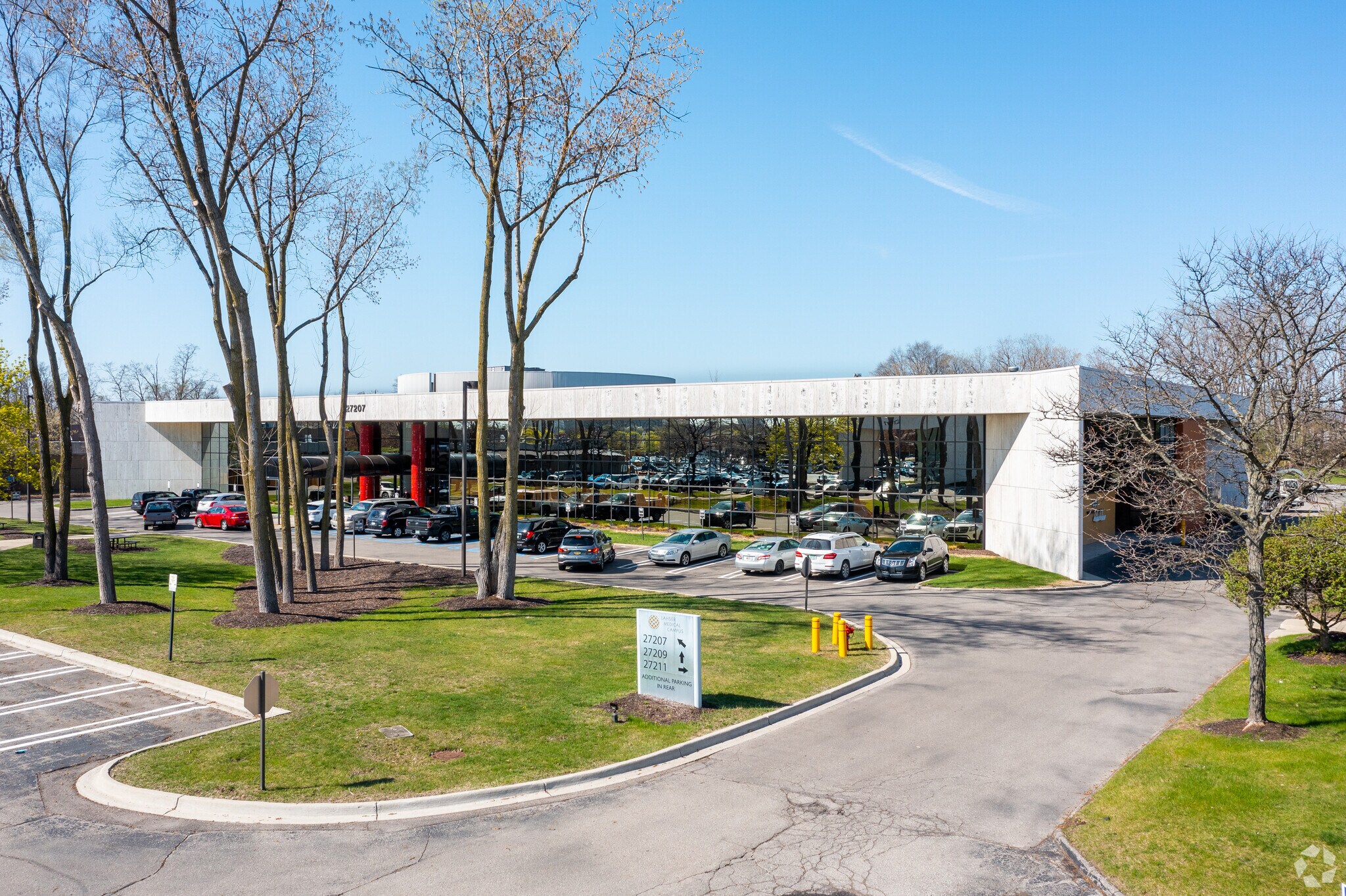 27177 Lahser Rd, Southfield, MI 48034 Lahser Medical Campus