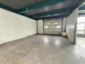 Flex in Tremblay-en-France for lease Interior Photo- Image 2 of 6