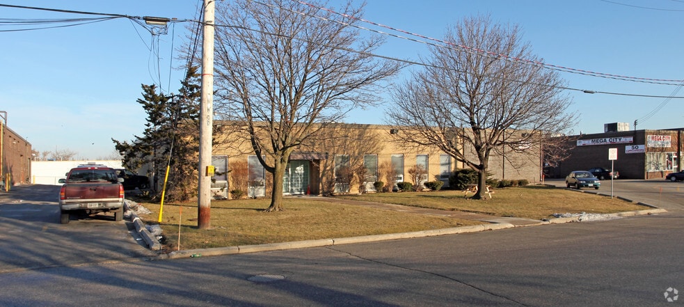 60 Continental Pl, Toronto, ON for lease - Building Photo - Image 2 of 2