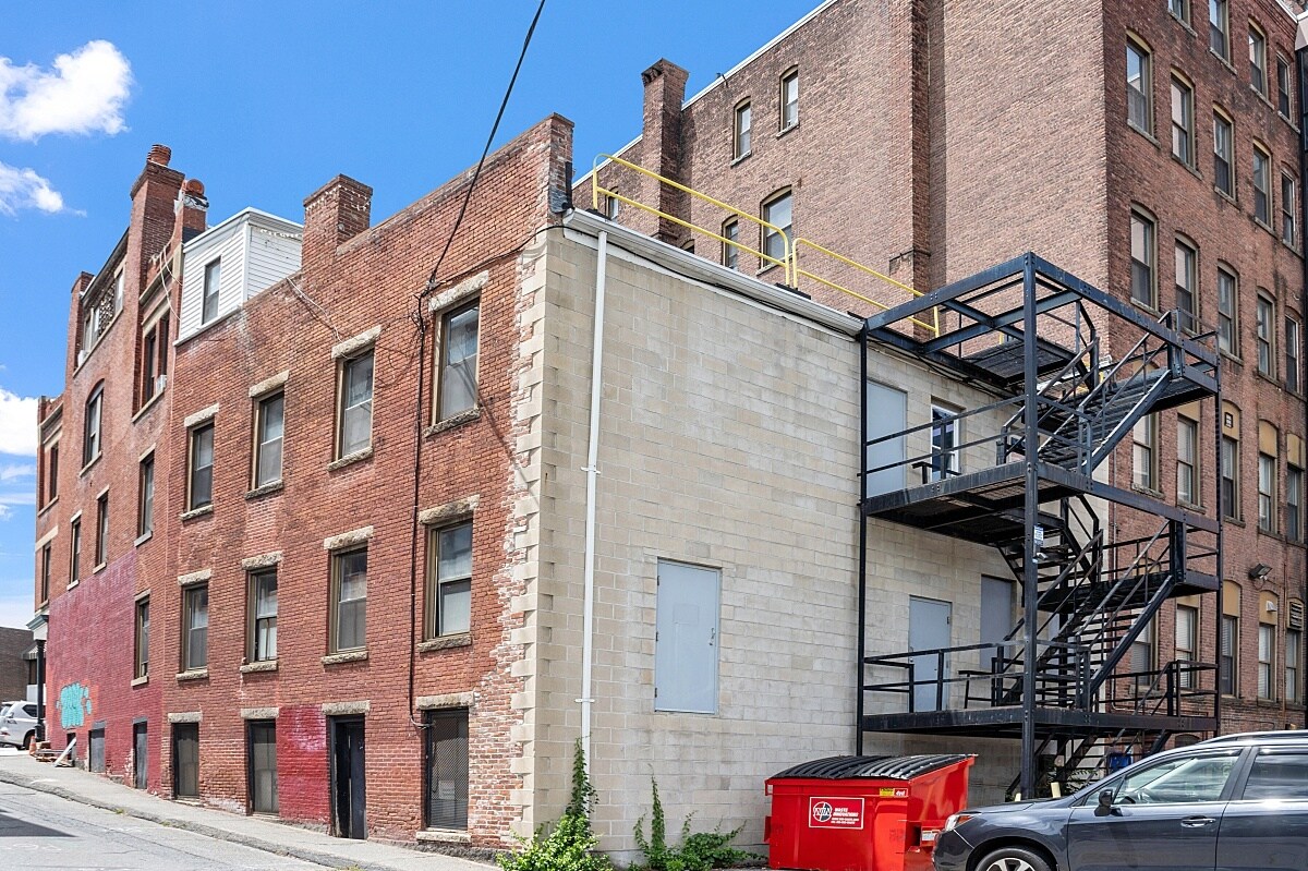 773779 Main St, Fitchburg, MA 01420 The Proctor Building