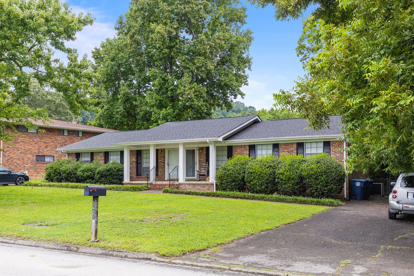 Duplexes in East Ridge 10 doors, 5 units Chattanooga, TN for Sale