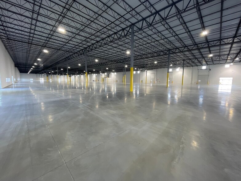 9618 E 153rd St, Noblesville, IN for lease - Interior Photo - Image 2 of 6