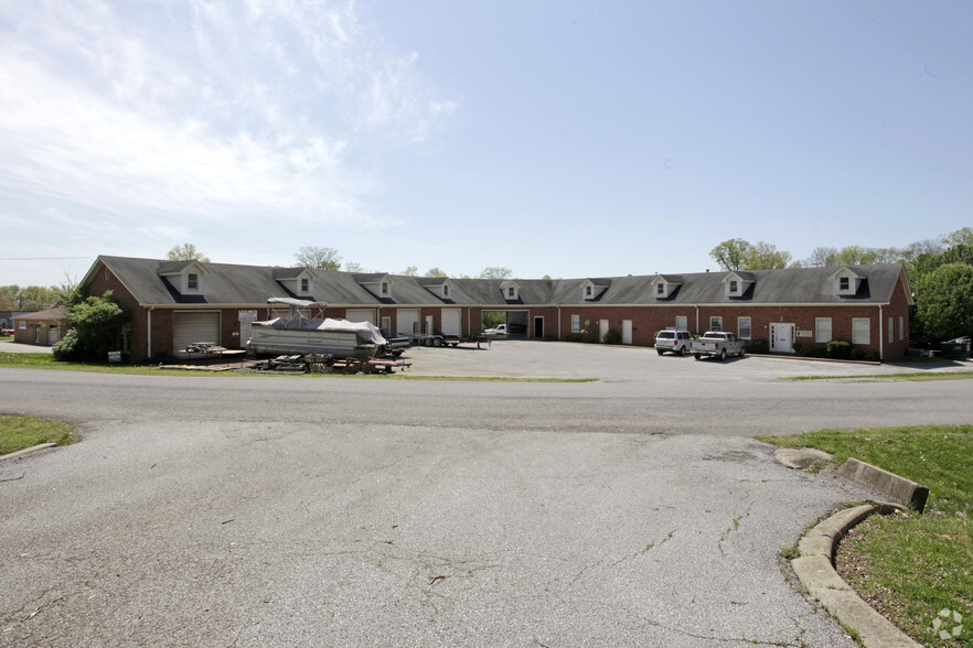 60 Industrial Park Dr, Hendersonville, TN for sale - Primary Photo - Image 1 of 1