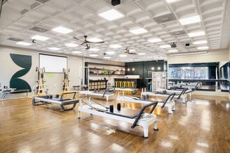 2287-2293 Peachtree Rd NE, Atlanta, GA for lease Interior Photo- Image 1 of 26