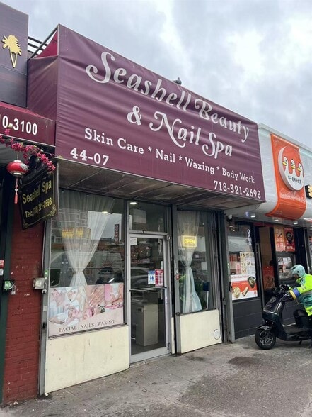 4401-4423 Kissena Blvd, Flushing, NY for lease - Building Photo - Image 2 of 9