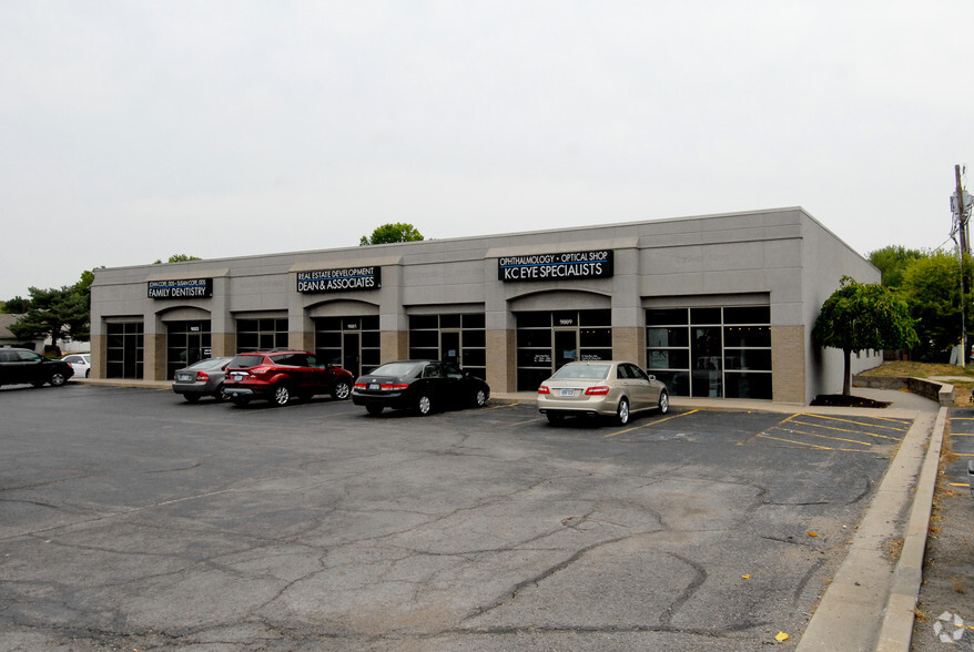 9001-9009 Roe Ave, Prairie Village, KS for lease - Building Photo - Image 3 of 7