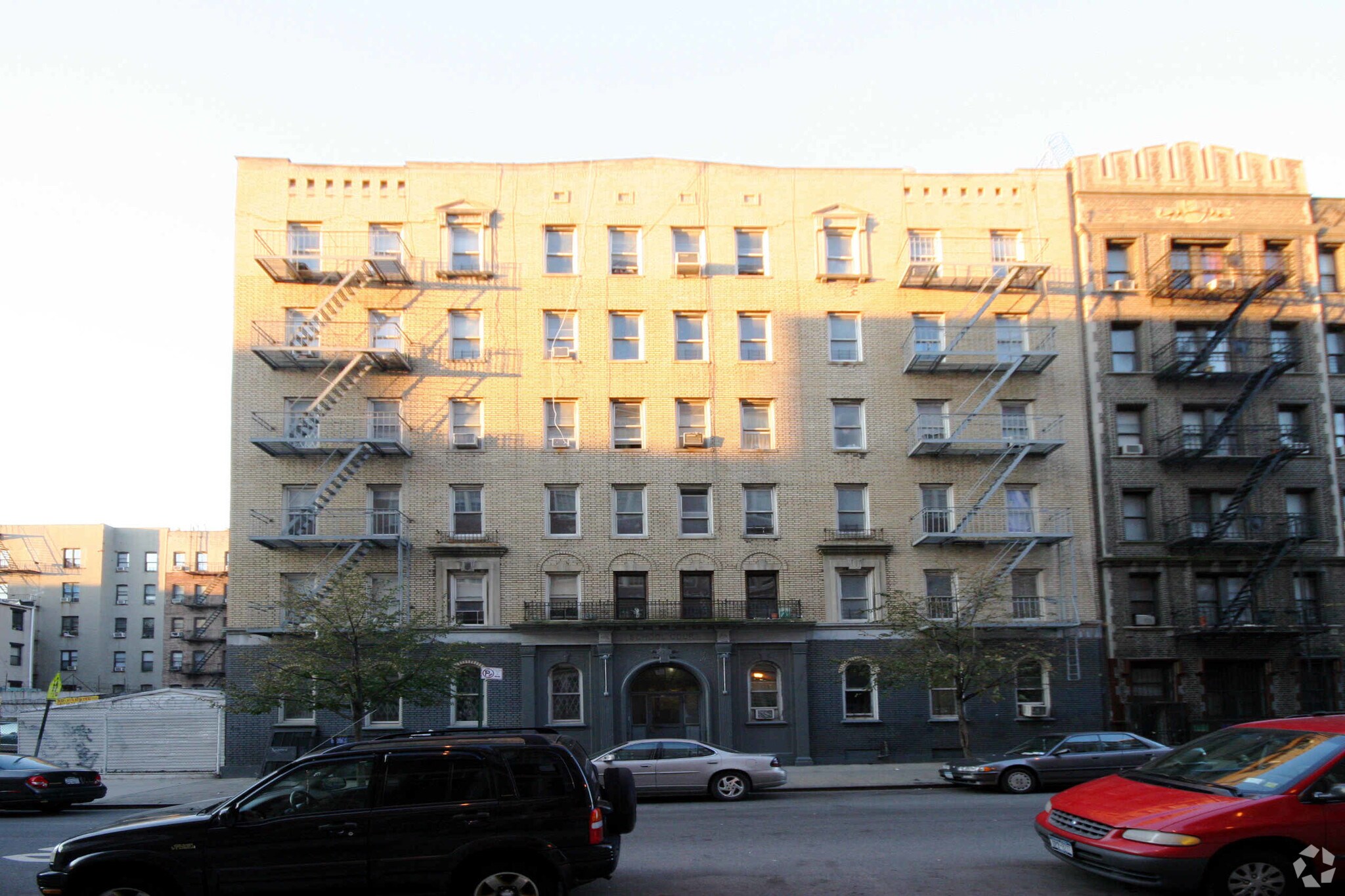 188 S 3rd St, Brooklyn, NY for sale Primary Photo- Image 1 of 1