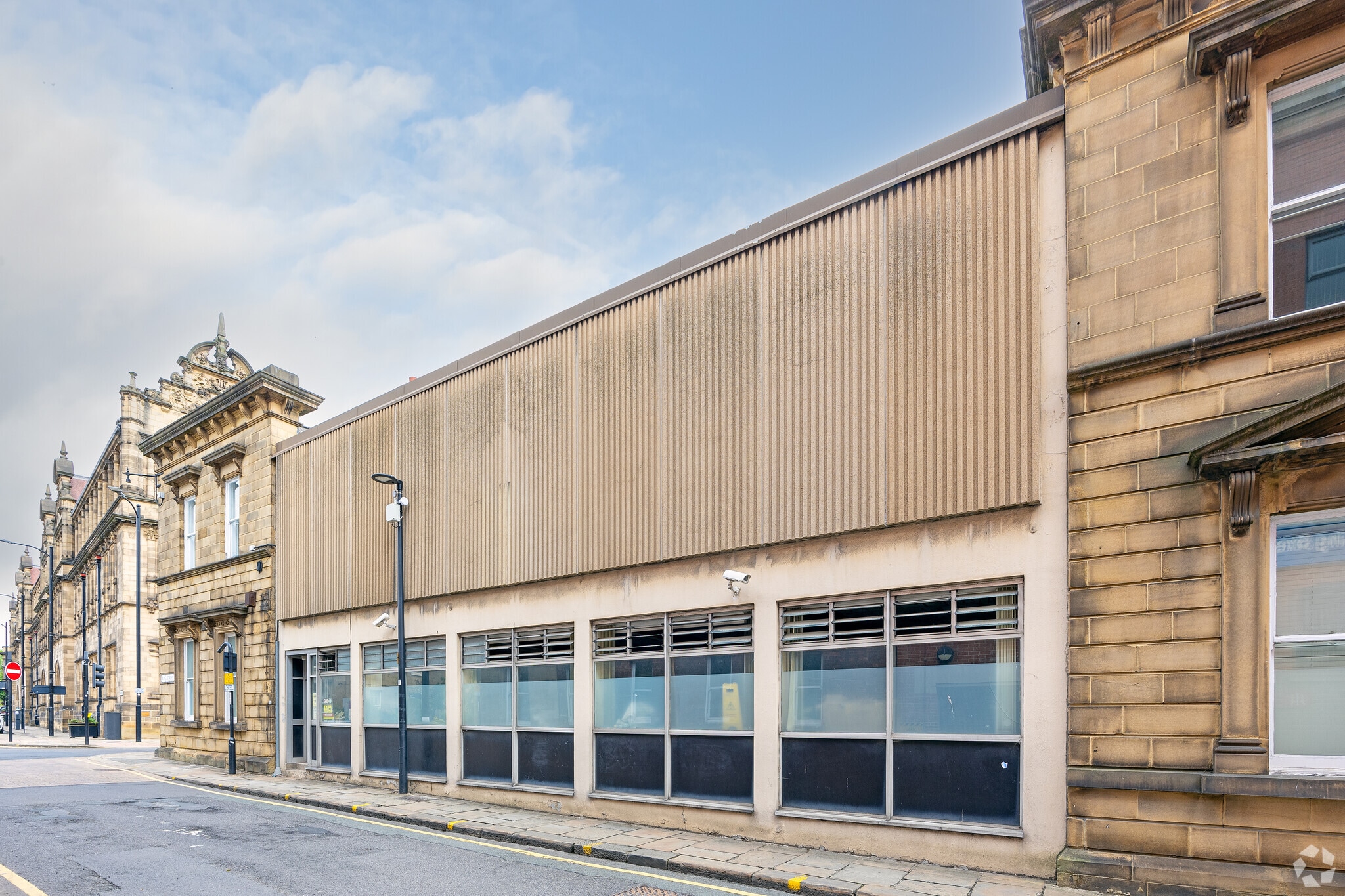 28 King St, Wakefield for lease Building Photo- Image 1 of 3