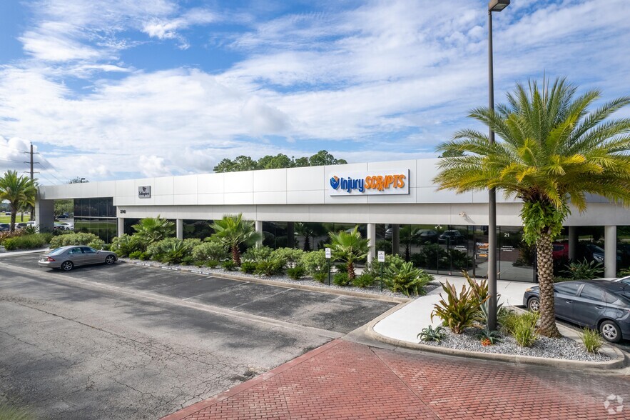 3740 Saint Johns Bluff Rd S, Jacksonville, FL for lease - Primary Photo - Image 1 of 5